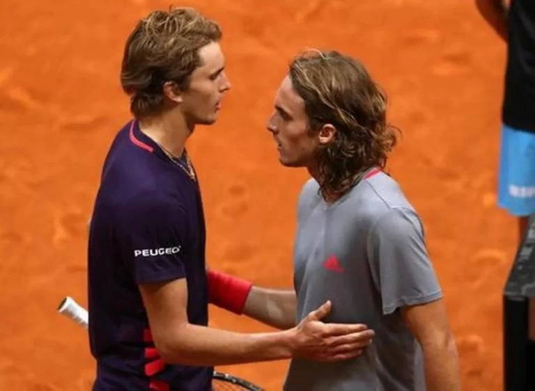 Τα «έχωσε» σε Τσιτσιπά ο Ζβέρεφ: «Ξεπερνάει τα όρια – Δεν κερδίζει με το τένις του»! (βίντεο)